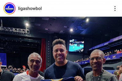 Romário e Ronaldo se encontram na Liga de Showbol, no Rio
