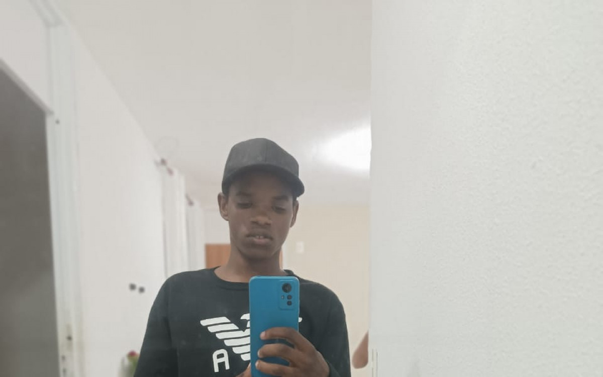 Matheus Elias, de 16 anos, permanece internado no Hospital Loure&ccedil;o Jorge