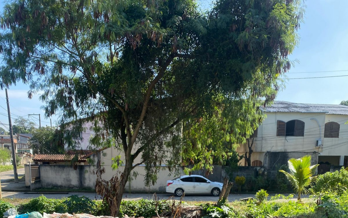 'Val&atilde;o' onde a pequena Manuella Valentina caiu ao perder o controle da bicicleta em S&atilde;o Gon&ccedil;alo