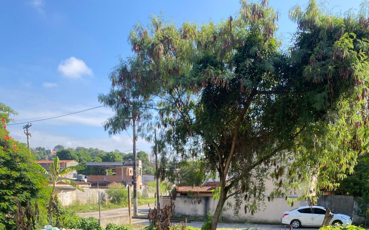 'Val&atilde;o' onde a pequena Manuella Valentina caiu ao perder o controle da bicicleta em S&atilde;o Gon&ccedil;alo