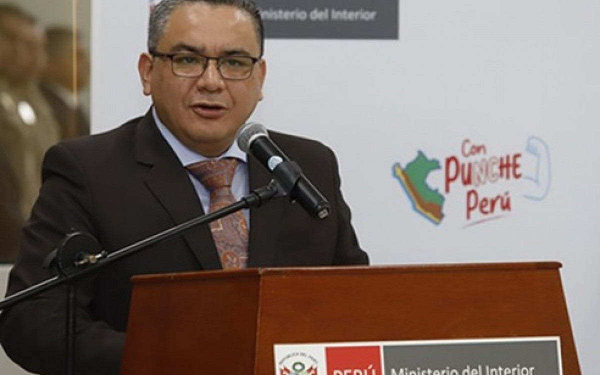 Juan José Santiváñez terá que deixar o cargo após um resultado ruim no combate ao crime