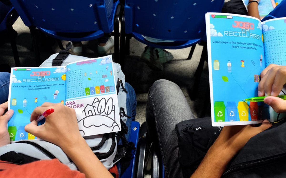 Os jovens tiveram a oportunidade de participarem de uma aula de educação ambiental e visita a Ong Onda Verde