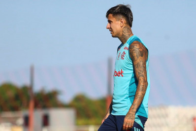 Valorização de Filipe Luís foi essencial em mudança para renovação de Pulgar