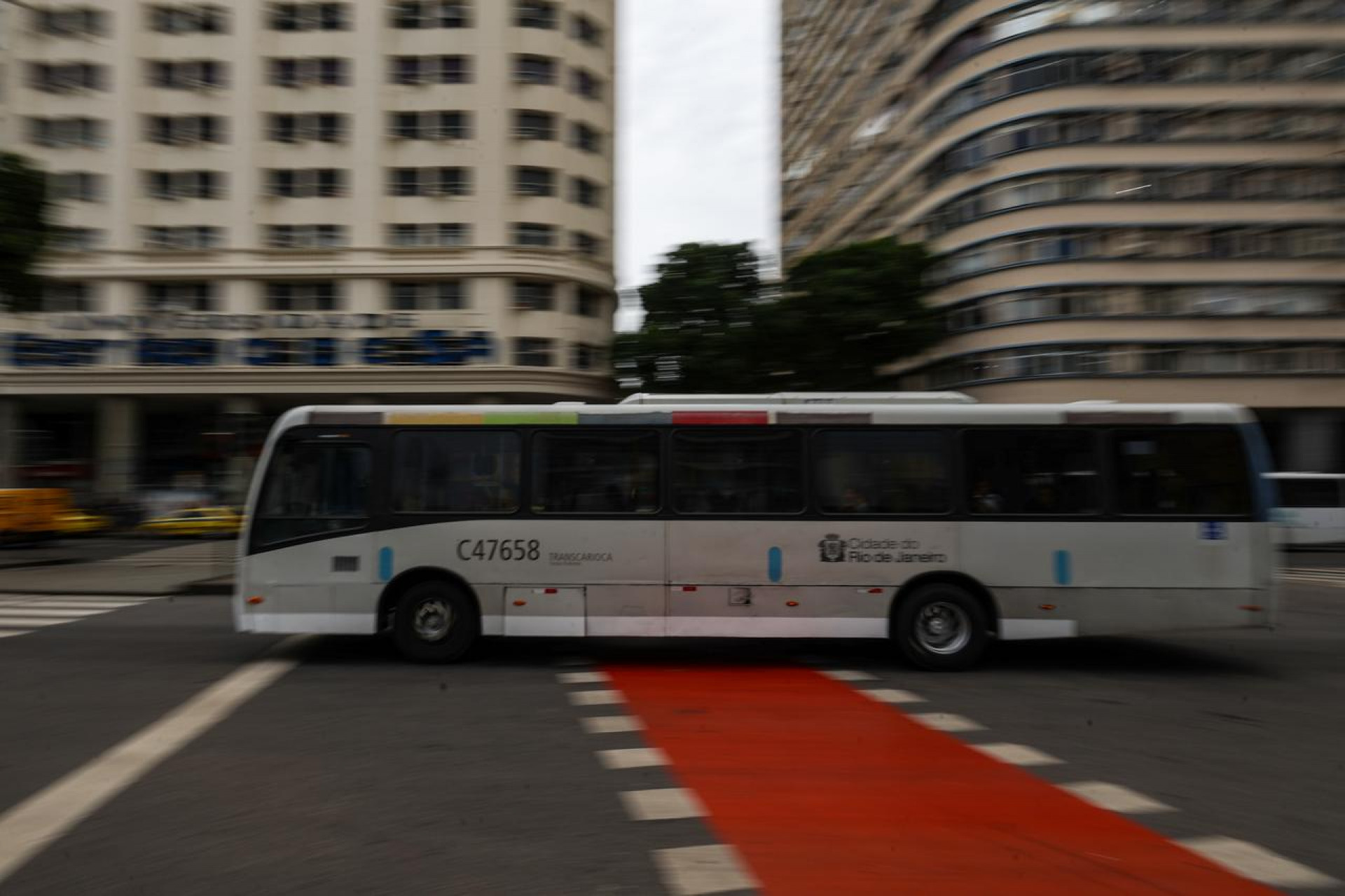 Movimenta&ccedil;&atilde;o na Av. Presidente Vargas, no Centro do Rio - Renan Areias/&nbsp;Ag&ecirc;ncia&nbsp;O&nbsp;Dia