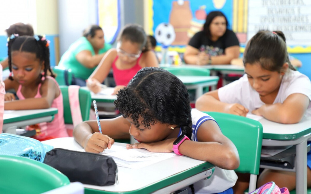 Alunos do 1º ao 5º ano participam da Avaliação Contínua da Aprendizagem em Quissamã, uma ação do Ministério da Educação