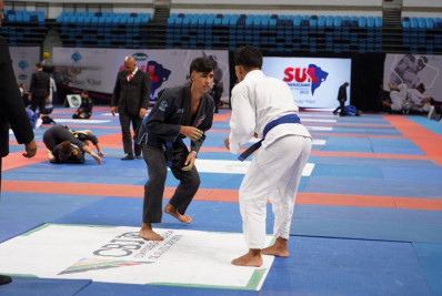 Sul Americano de Jiu-Jitsu Desportivo consagra campeões em grande evento na Arena Carioca 1