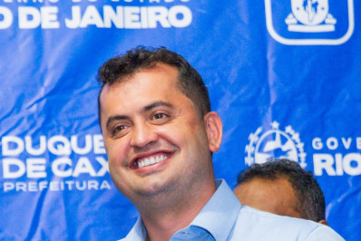 Prefeito de Duque de Caxias antecipa pagamento de abril dos servidores