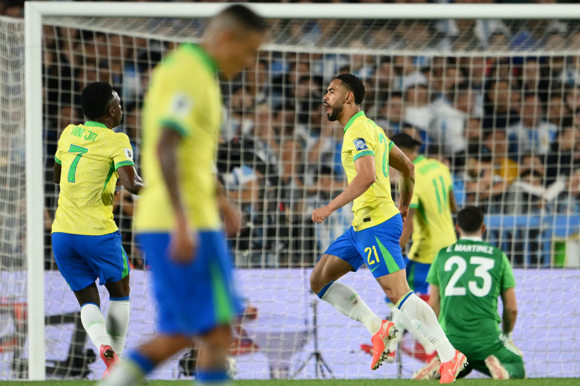 Brasil foi goleado pela Argentina, no Monumental de Núñez, pela 14ª rodada das Eliminatórias - AFP