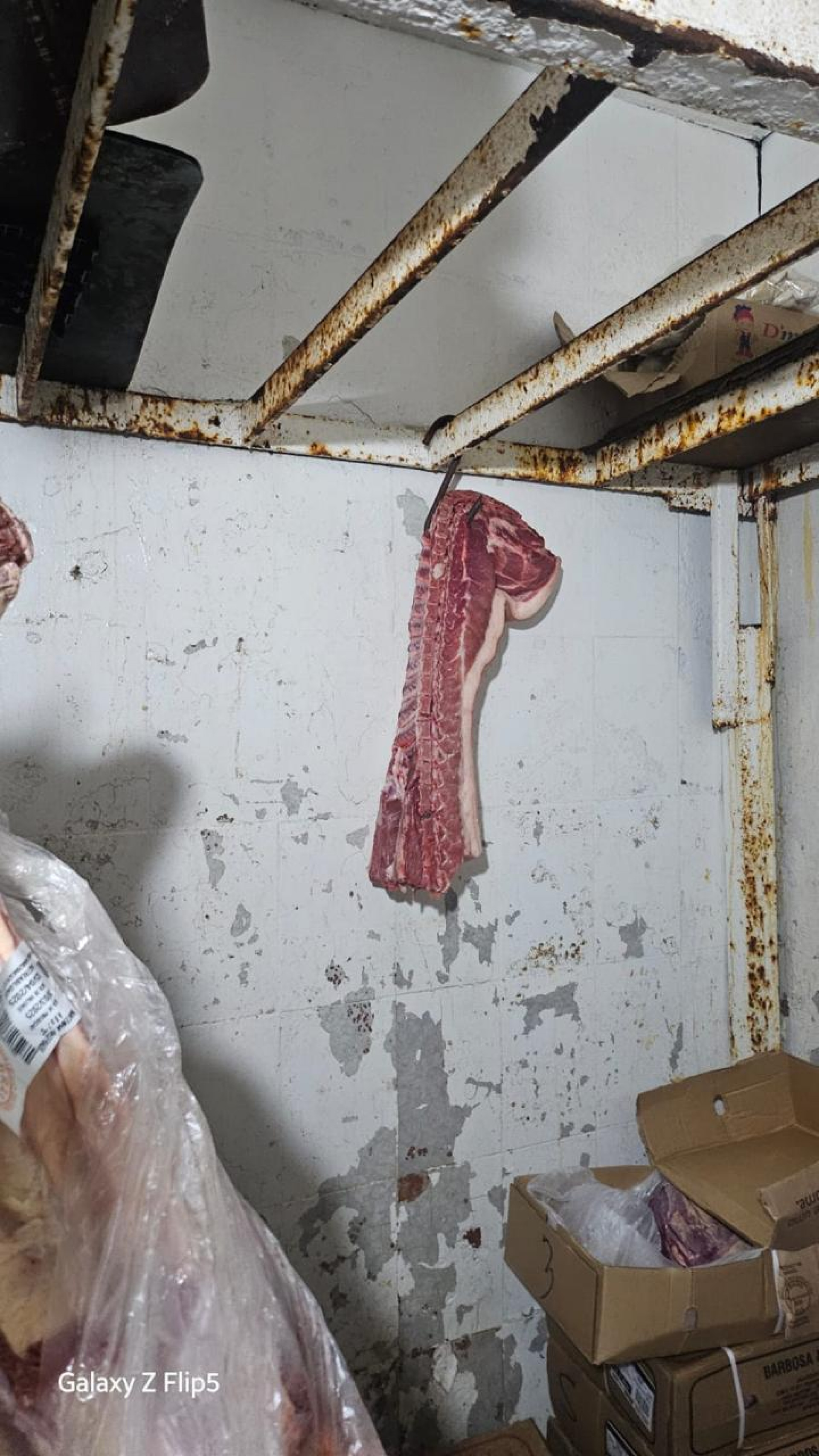 Irregularidades com higiene e segurança em mercados da Zona Oeste - Divulgação / PROCON-RJ