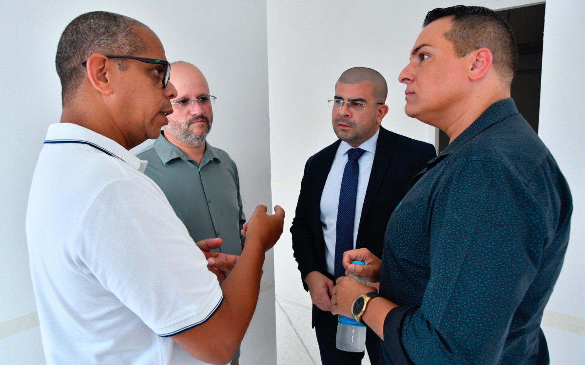 Diogo Bastos (à direita) destacou a importância do Complexo de Cidadania