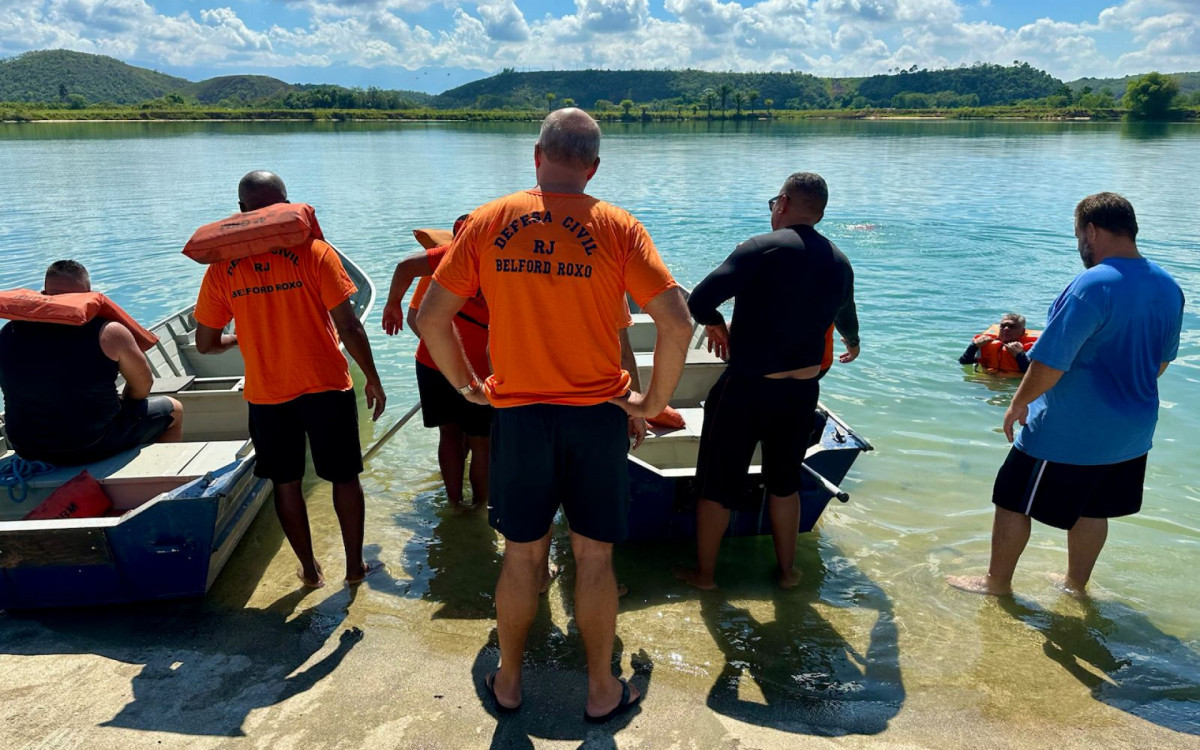 Secretário Evalder Perini supervisionou o simulado na Lagoa Azul