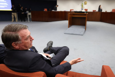 Família Bolsonaro ataca STF após fim de 1º dia de julgamento da denúncia de tentativa de golpe