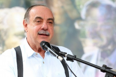 BH: Mineiros se despedem do prefeito Fuad Noman em velório