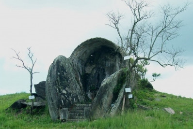 Gruta dos Escravos, em Miguel Pereira, passa a se chamar Gruta dos Escravizados