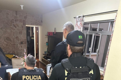 Polícia Federal desfaz esquema de comércio ilegal de armas em Barra do Piraí