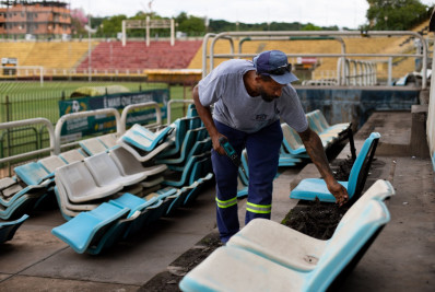 Estádio da Cidadania, em Volta Redonda, passa por melhorias nas arquibancadas 