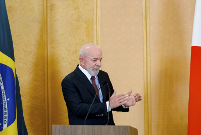 Lula afirma que Trump 'não é o xerife do mundo' e ameaça tarifas recíprocas