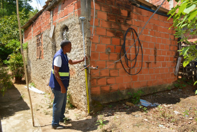 Iterj realiza etapas do processo de regularização fundiária em Levy Gasparian