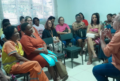 Escola Clin promove palestra sobre climatério e saúde feminina