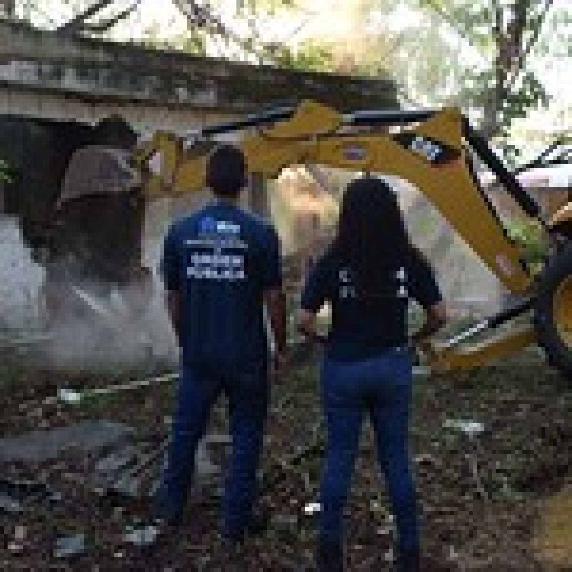 Agentes da Seop ajudam na demolição no Complexo Penitenciário de Bangu - Divulgação / Seop
