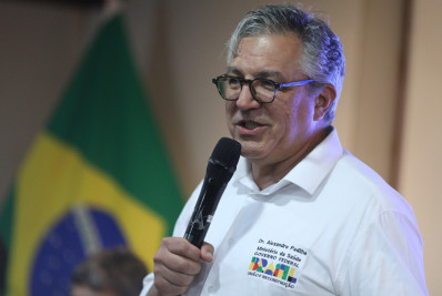 Movimentos negacionistas são desafio da imunização, diz Padilha