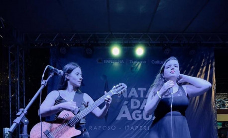 Alice &L&iacute;via - Arquivo