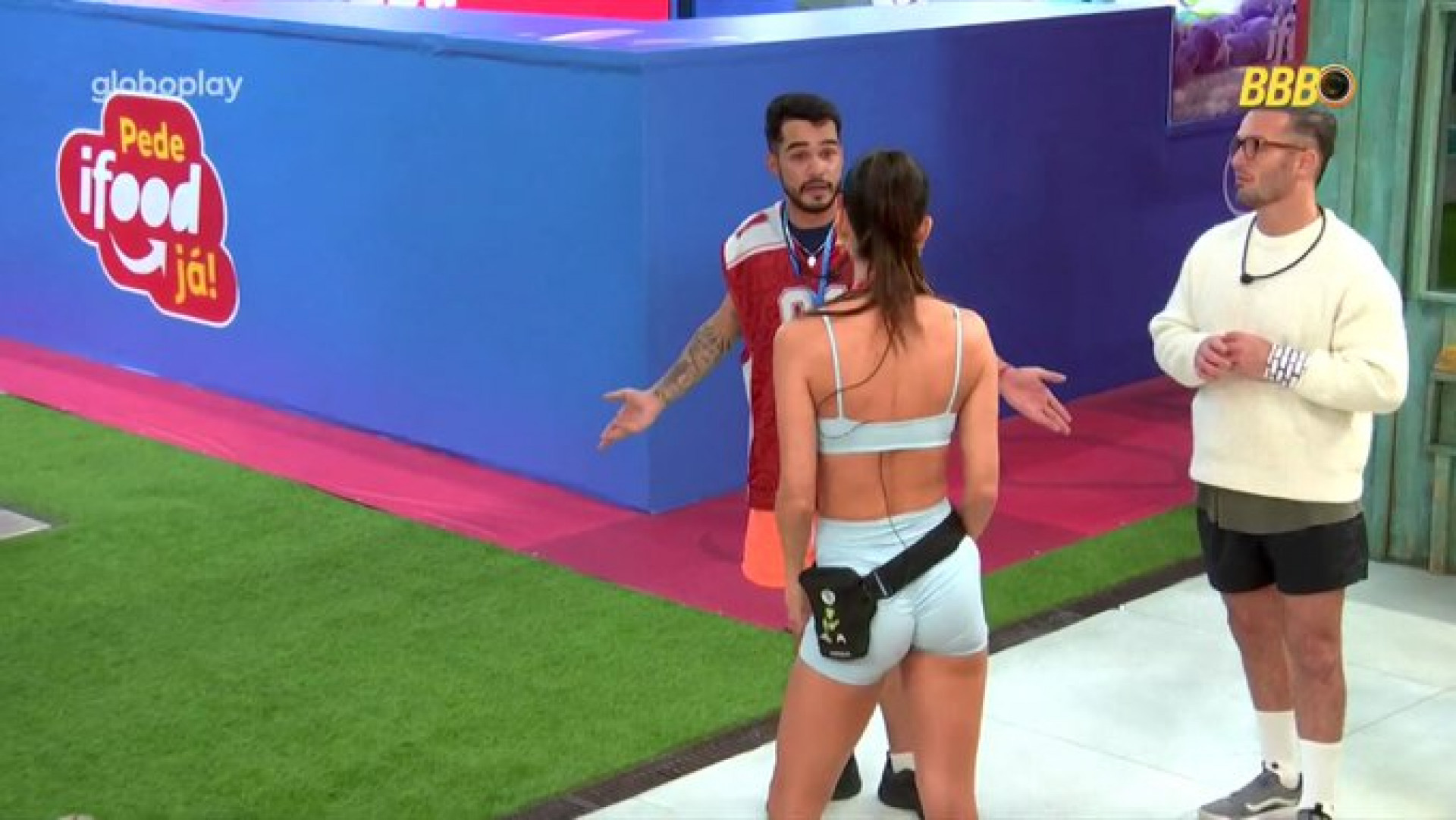 Vitória Strada e João Pedro discutem após Prova do Anjo - Reprodução / TV Globo 