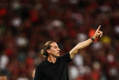 Filipe Luís lamenta empate na estreia e despista sobre Seleção: 'Tenho contrato com Flamengo'