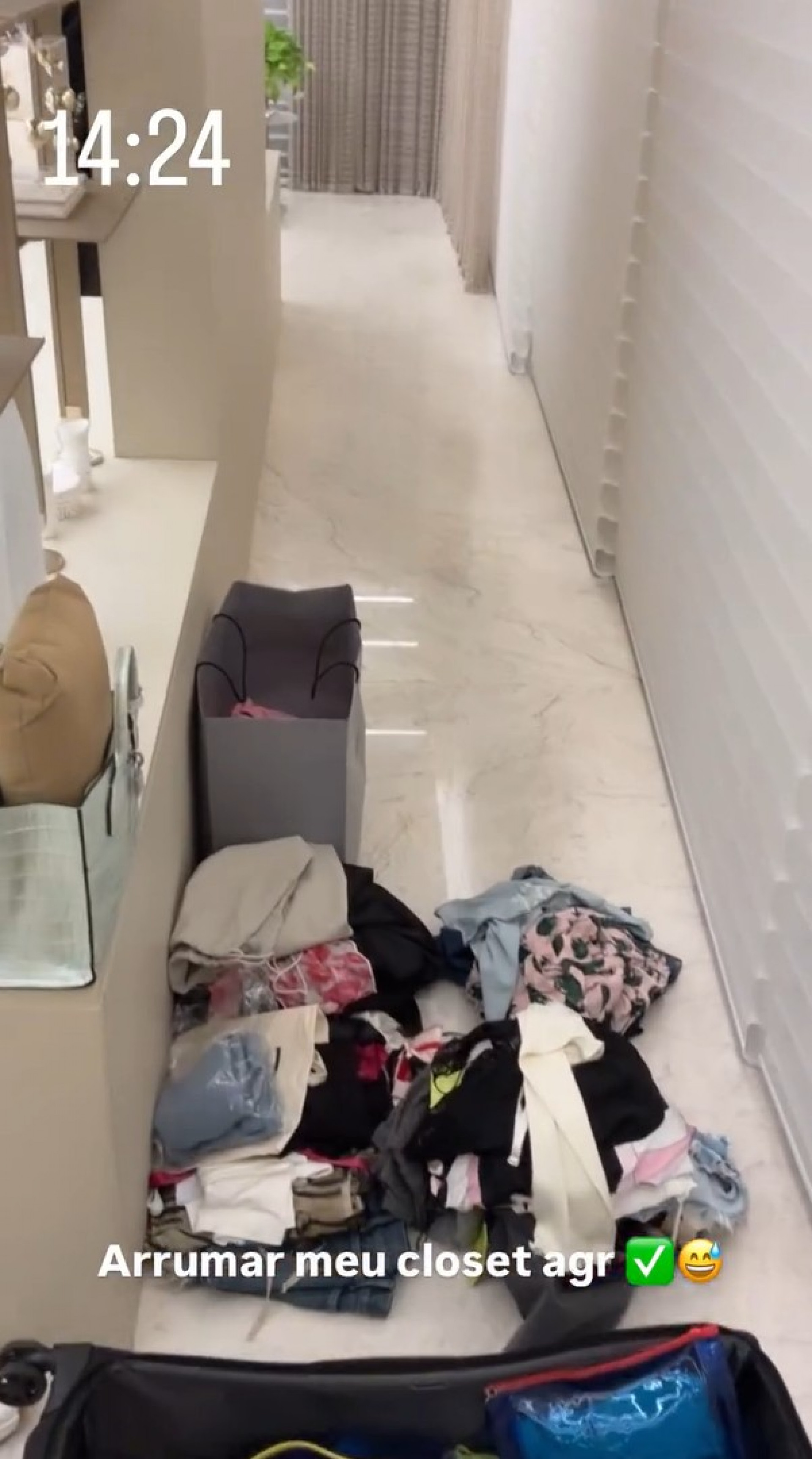 Virgínia Fonseca faz limpa no closet e doa roupas - Reprodução / Instagram