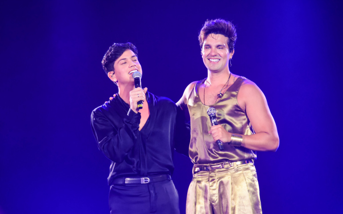 Luan Santana regravou canção com Léo Foguete no encerramento da turnê