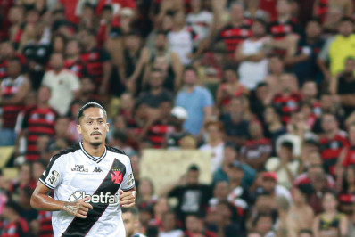 Maurício Lemos deve ser novidade na defesa do Vasco para enfrentar o Santos