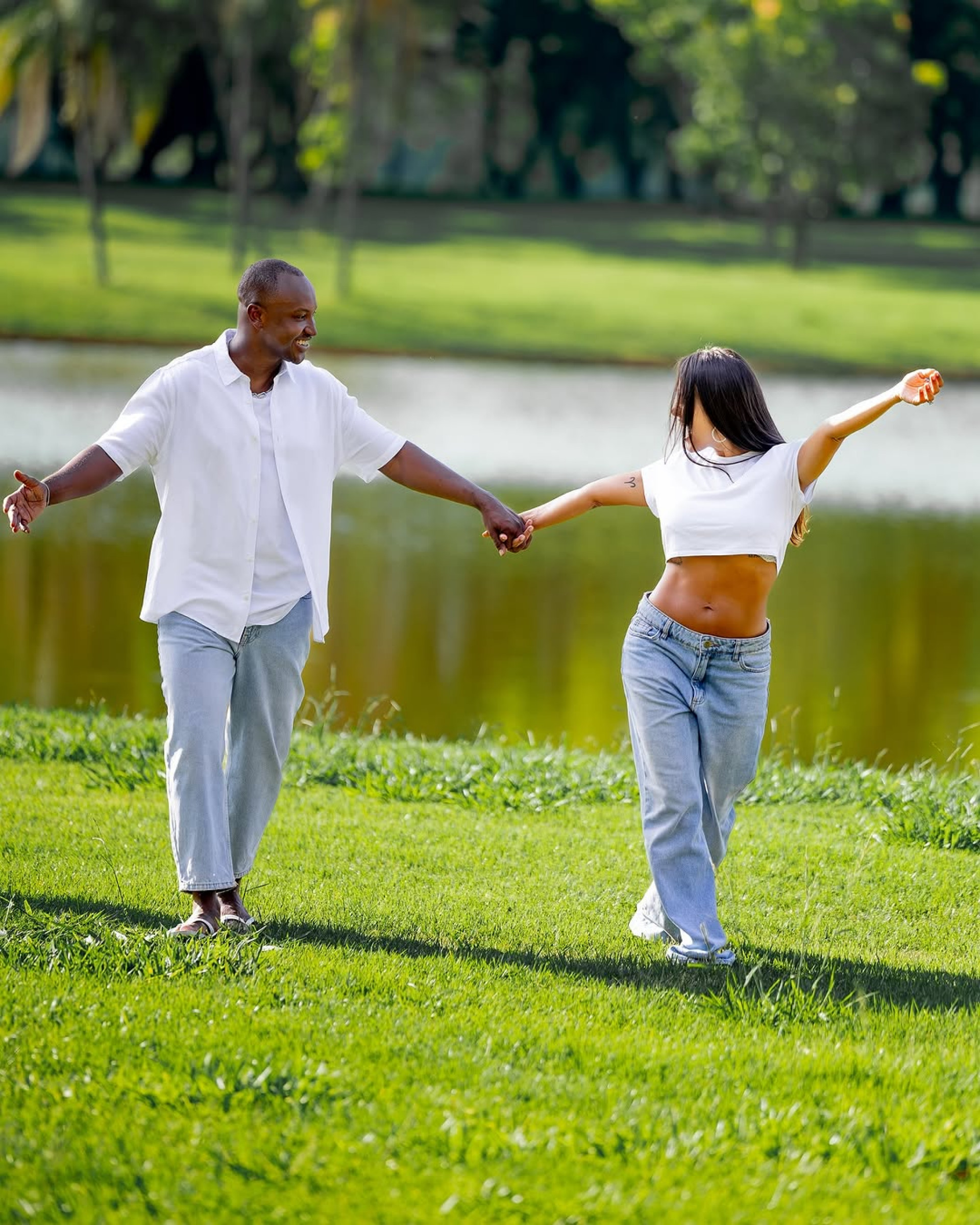 Thiaguinho e Carol Peixinho serão papais - Reprodução / Instagram