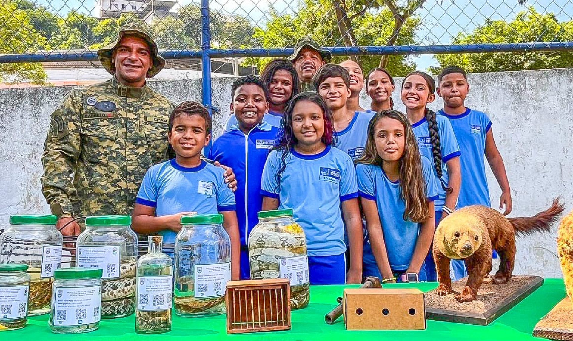 Equipes especializadas do 21&ordm; BPM apresentaram tamb&eacute;m demonstra&ccedil;&otilde;es t&eacute;cnicas para os alunos - Gilberto Rocha