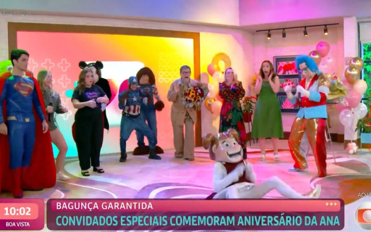 Ana Maria Braga comemora 76 anos com Carreta Furacão no 'Mais Você' - Reprodução/Globo