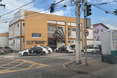 Polícia Civil recupera veículos clonados e prende dois homens em Macaé