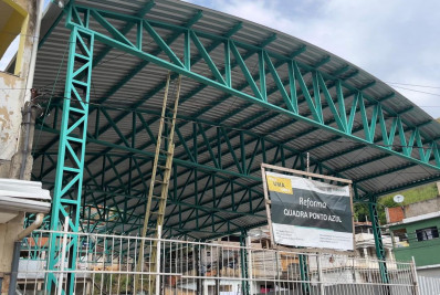 Prefeitura de Três Rios avança com a cobertura de quadras nas escolas municipais