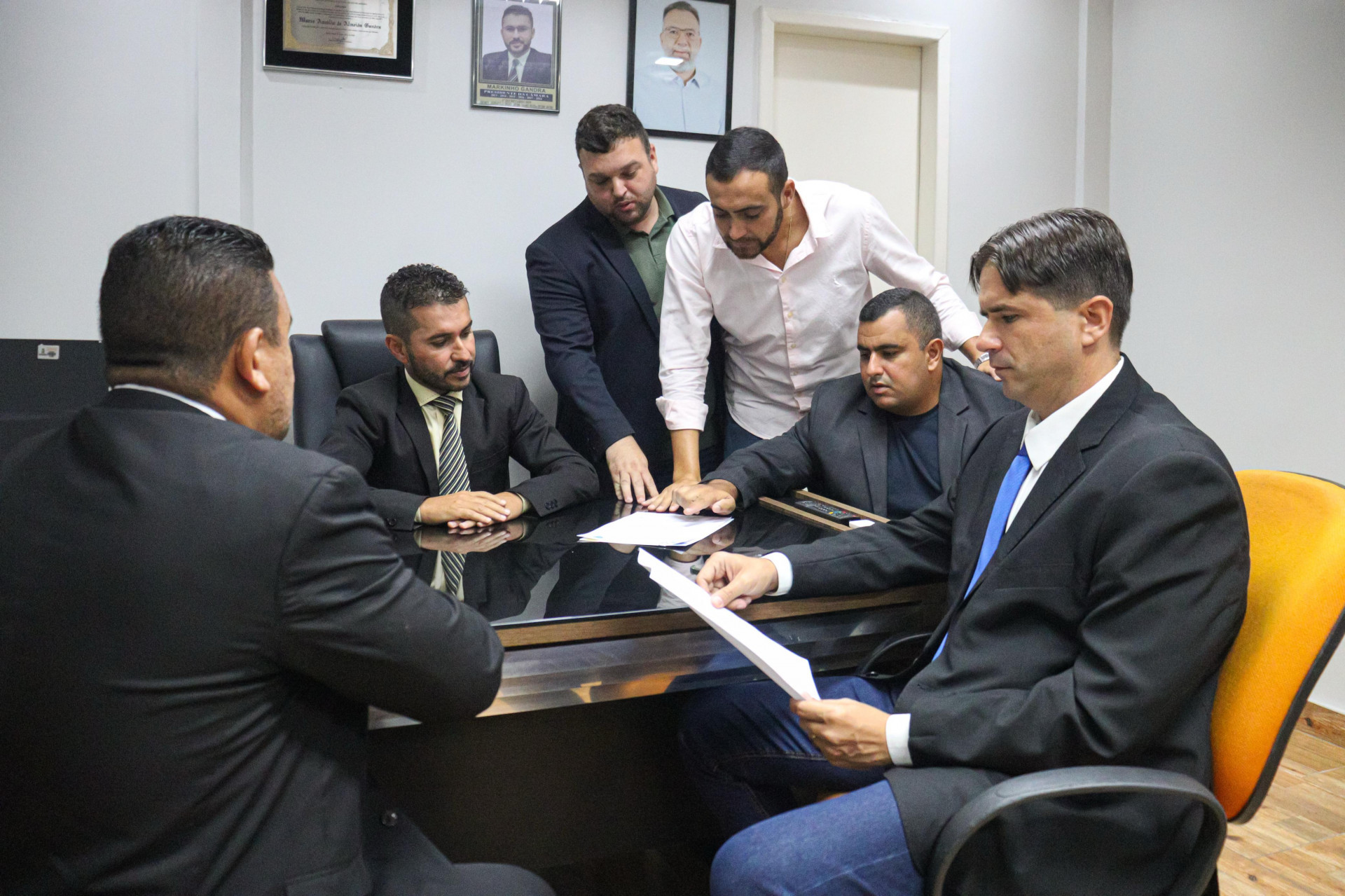 Antes de ir a plen&aacute;rio, o projeto foi analisado pelos vereadores e depois aprovado - Jean Carlos / PMBR