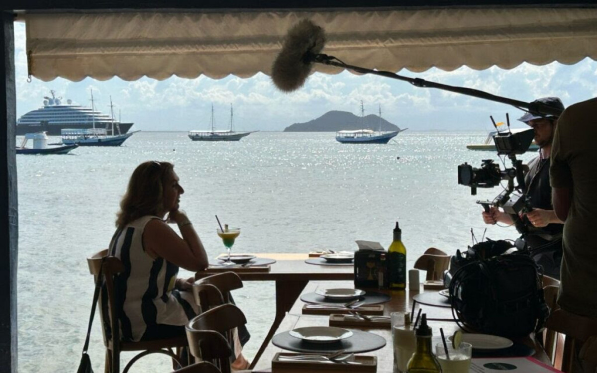 Produção internacional com a cantora britânica Jane McDonald