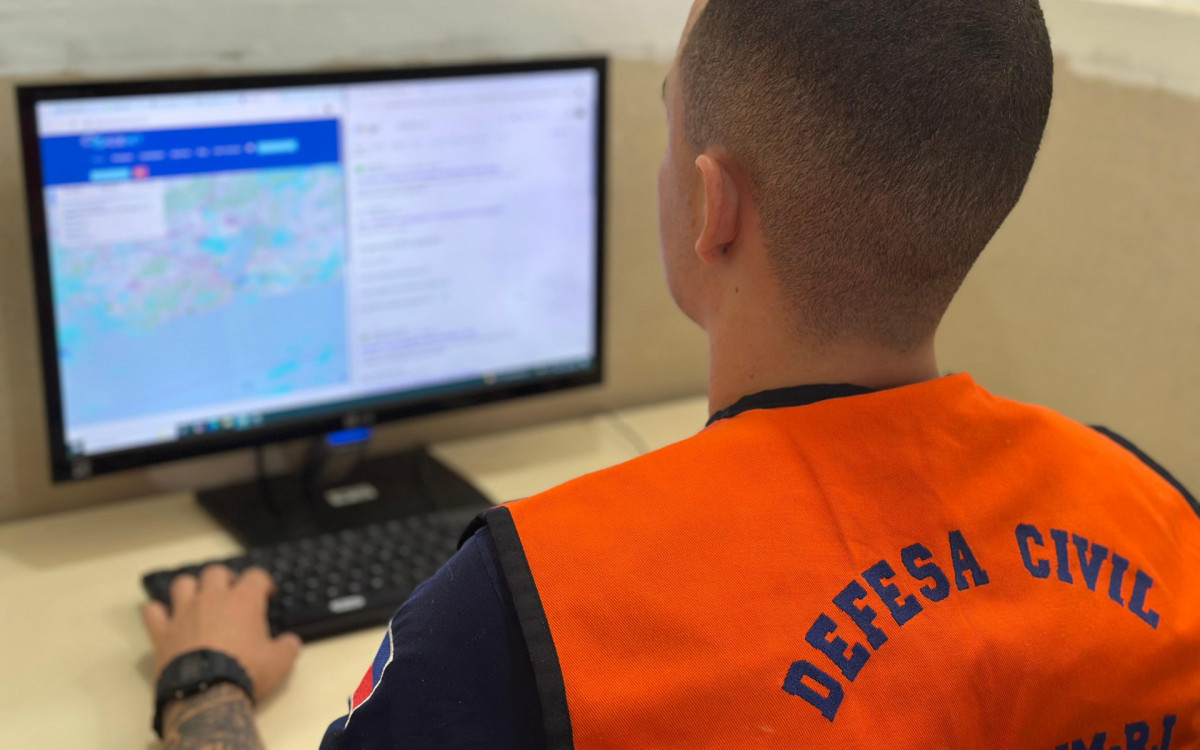 Defesa Civil de Guapimirim já conta com os equipamentos para envio de alertas de temporal via celular. - Divulgação