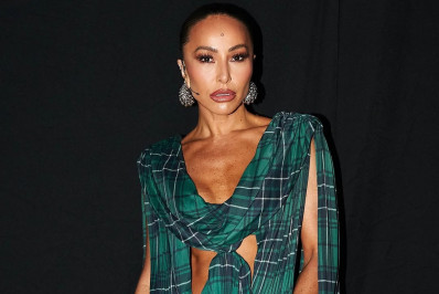  Sabrina Sato vai ajudar a unir casais de meia-idade no reality show 'Minha Mãe com Seu Pai'