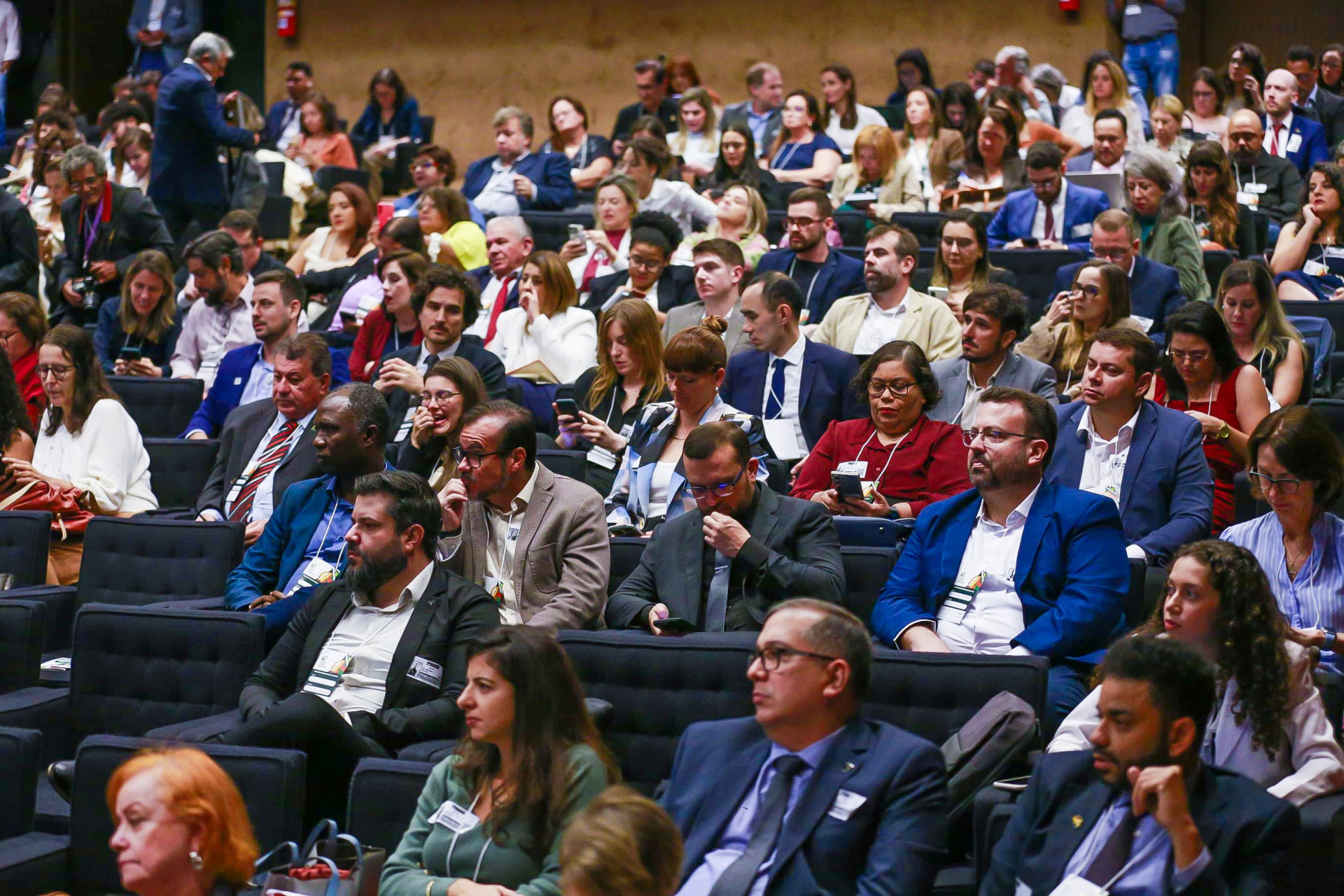 O programa tem como objetivo apoiar munic&iacute;pios na constru&ccedil;&atilde;o de solu&ccedil;&otilde;es para enfrentar os impactos das mudan&ccedil;as clim&aacute;ticas - Divulga&ccedil;&atilde;o