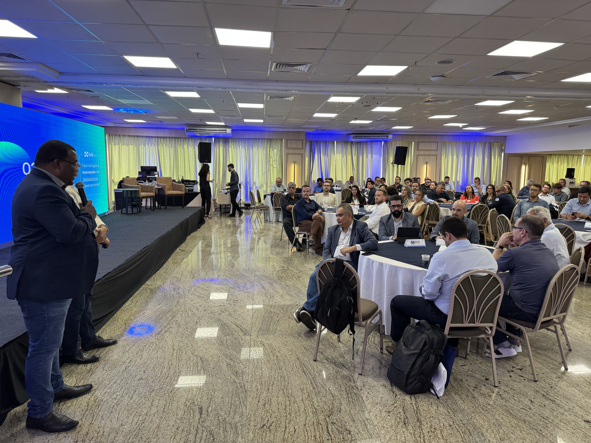 Evento re&uacute;ne especialistas e empresas para discutir inova&ccedil;&atilde;o e oportunidades no setor offshore - Foto: Divulga&ccedil;&atilde;o