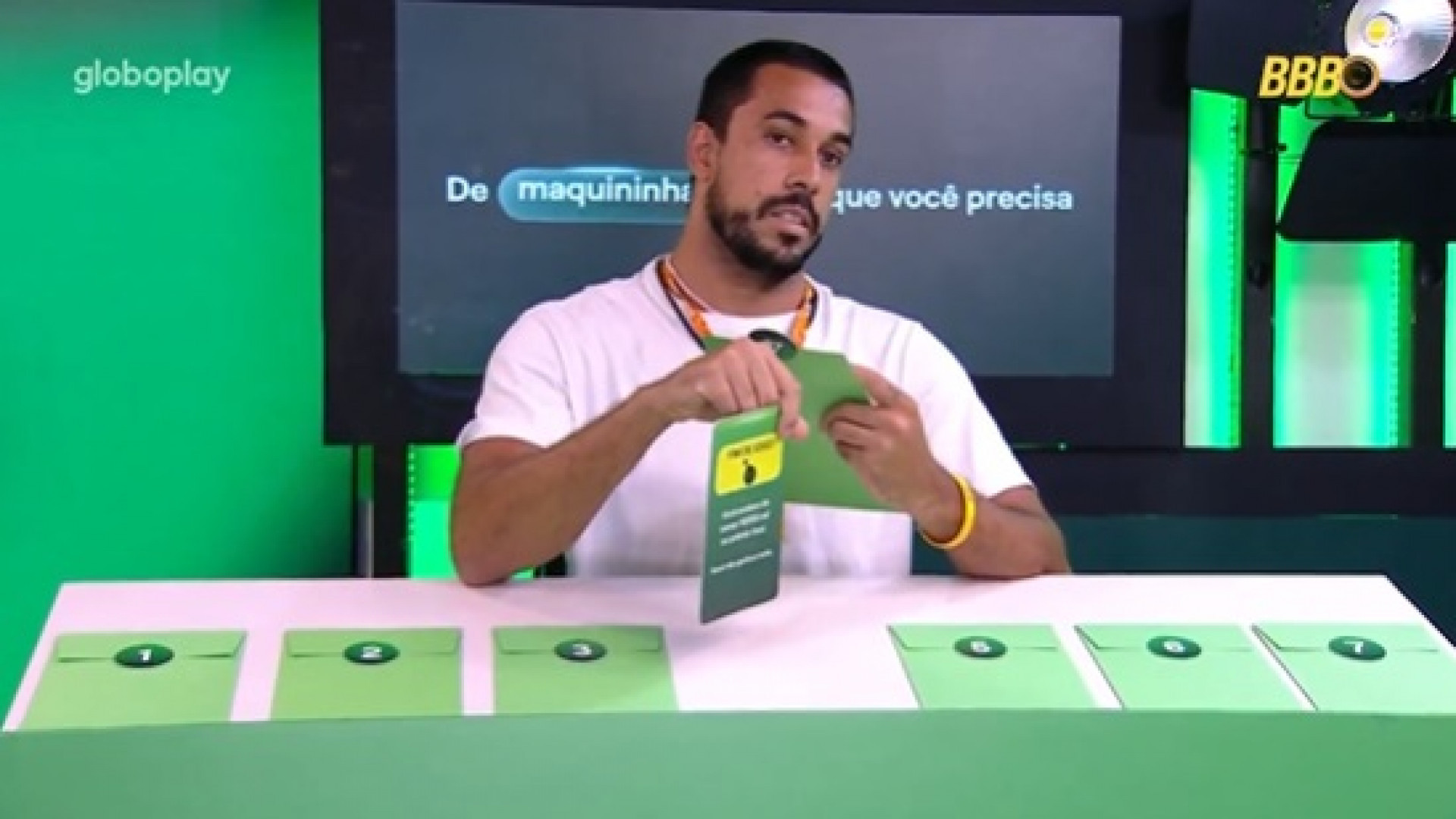 Maike tirou 'carta-bomba' e somou valor ao prêmio do reality show  - Reprodução de Vídeo