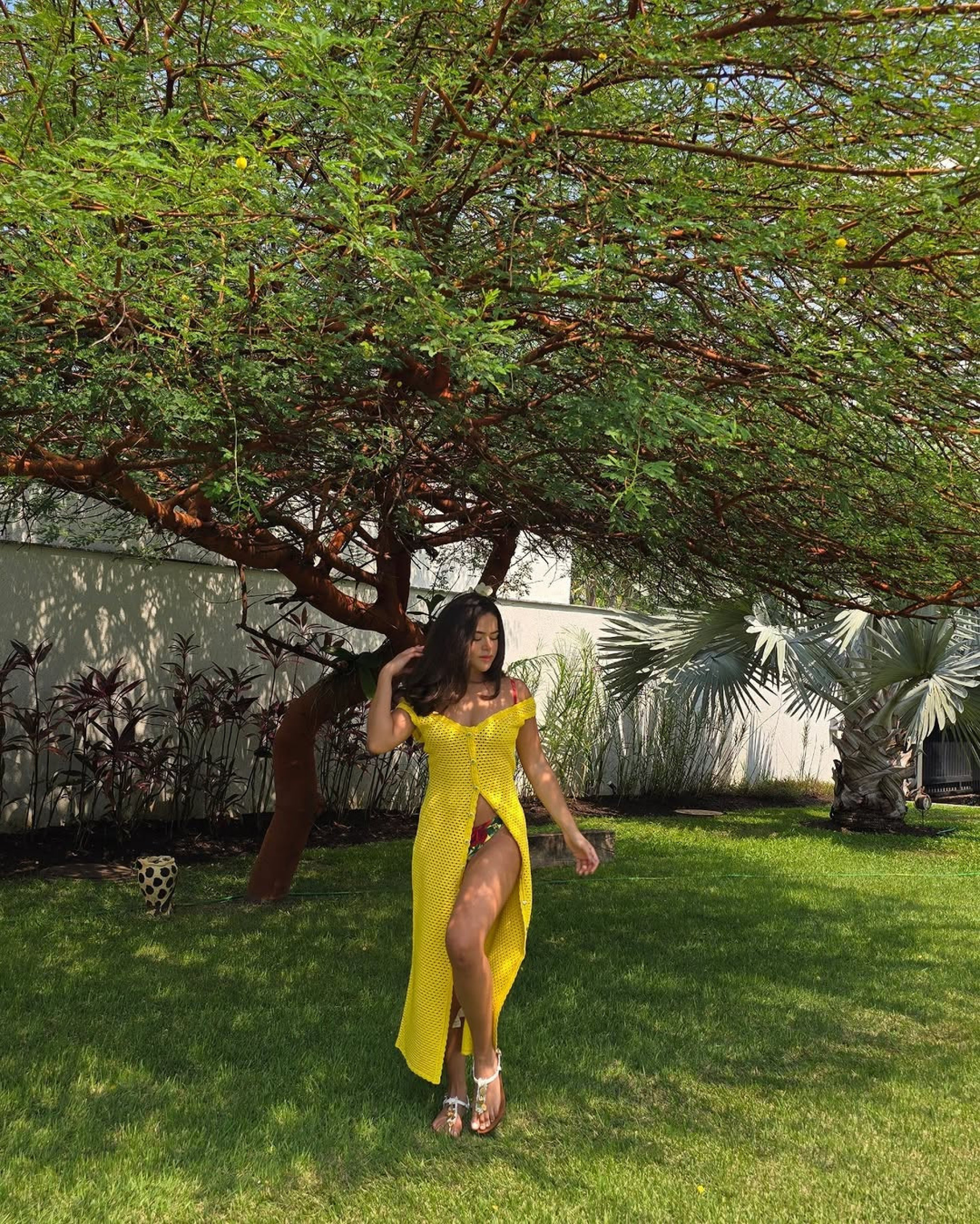 Maisa posa para cliques com look praiano - Reprodução / Instagram