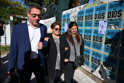 Irmã de Maradona revela que craque 'às vezes resistia' a receber atendimento médico