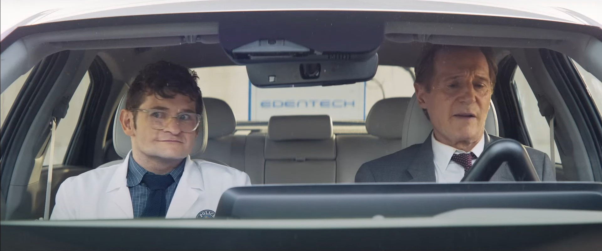 Primeiro trailer do reboot de 'Corra que a Polícia Vem Aí!', com Liam Neeson, é divulgado - Reprodução / YouTube