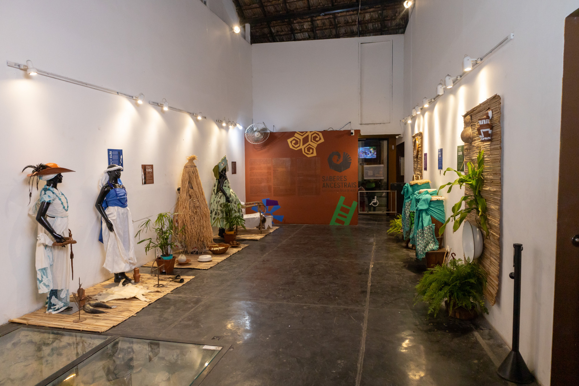 Acervos da exposição 'Saberes ancestrais não cabem na sala de aula' - Acervo pessoal / Thaís Barcelos