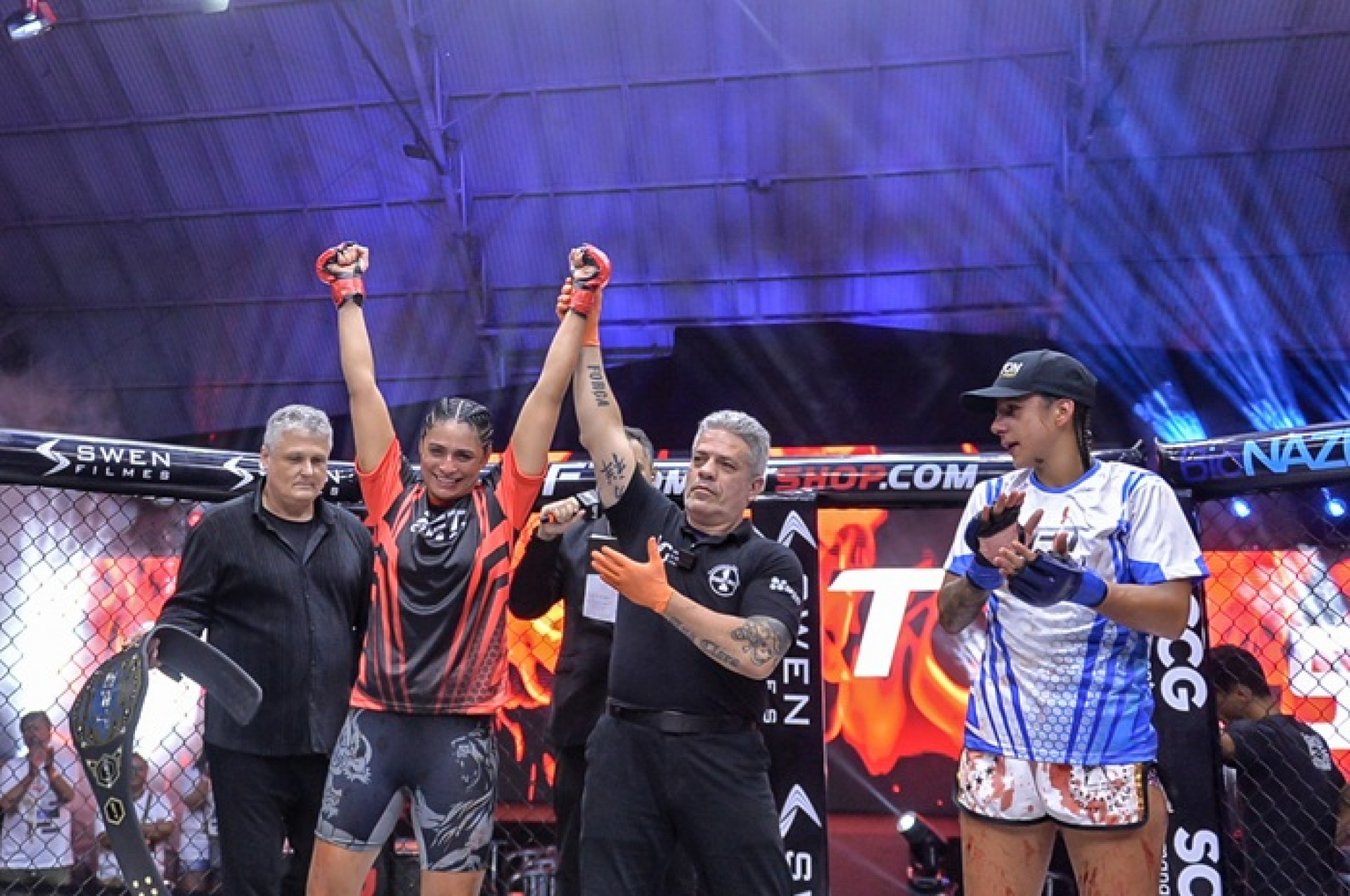Rose Amorim &eacute; a nova campe&atilde; peso-galo de Xtreme do SFT -  (Foto: Myriam Albertuni)