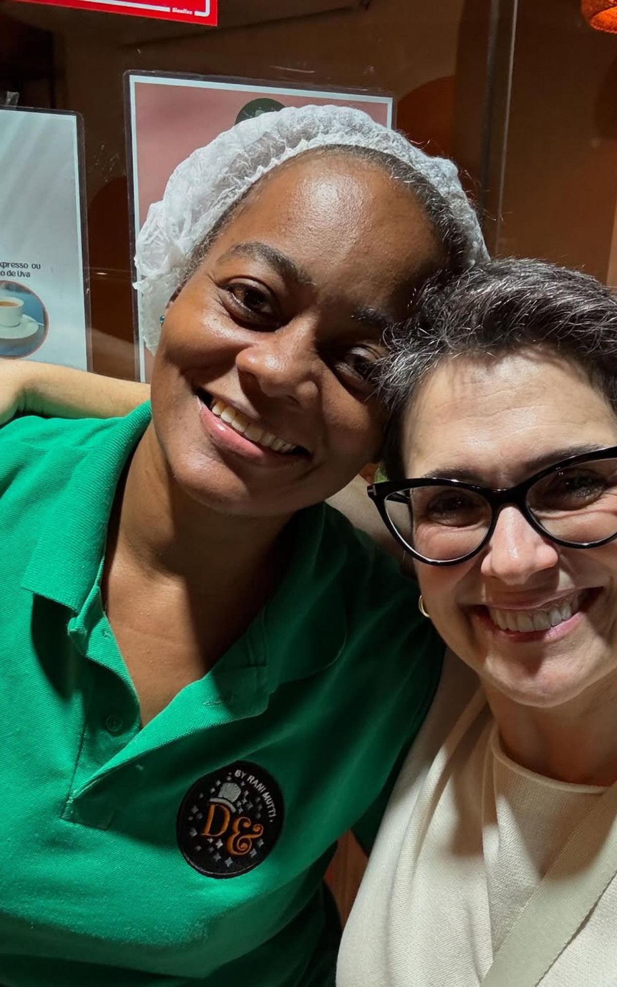  Sandra Annenberg pediu para tirar foto com fã em padaria - Reprodução/Instagram