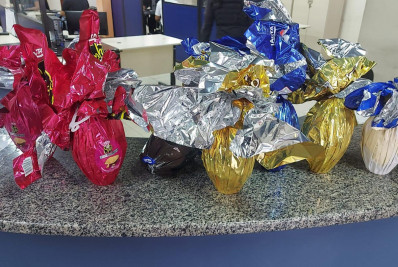 Policiais do PROEIS prendem trio por furto a loja no centro de Maricá 